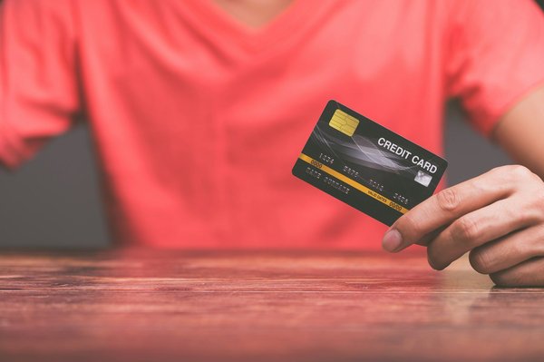 Carte bancaire prépayée : est-ce efficace pour réaliser des paiements en ligne ?